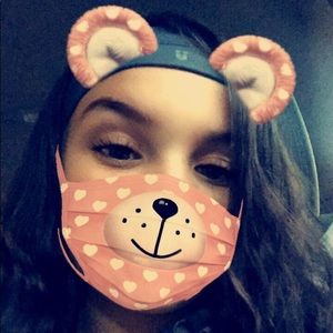 Meet your Posher, Shea